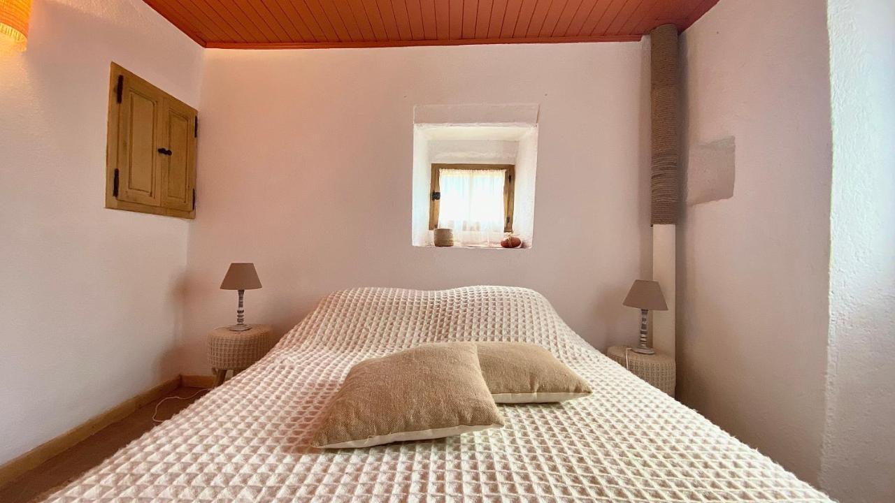 La Joannassiene, Maison Ardechoise De Caractere Exteriör bild